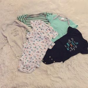 Onsie bundle size 0-3 months sold together